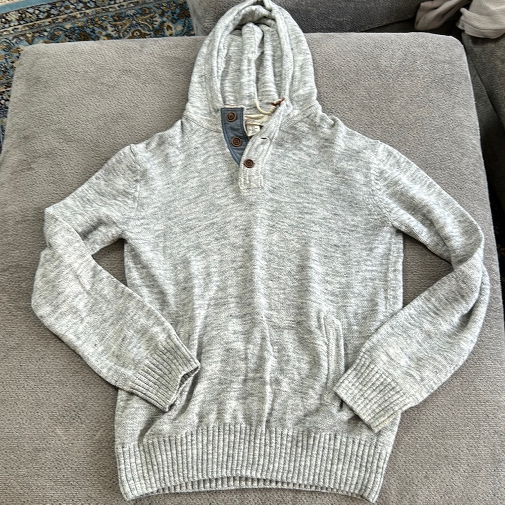 Men’s H&M light grey hooded Pullover Sweater with front pockets